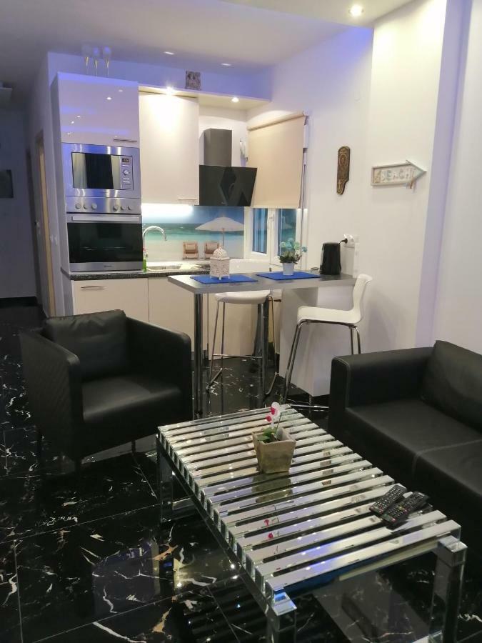 Totani Lux Apartment Peraia  Luaran gambar