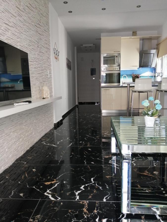 Totani Lux Apartment Peraia  Luaran gambar